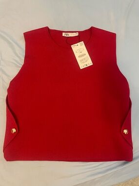 Zara deep red Crewneck Knit Shell with Tag Detail. Size L, never worn